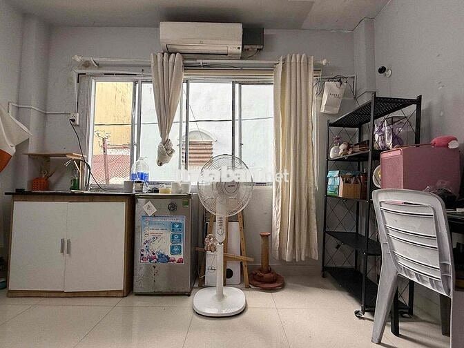 Phòng Ngay Phú Nhuận với giá 4tr6