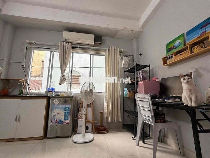 Phòng Ngay Phú Nhuận với giá 4tr6