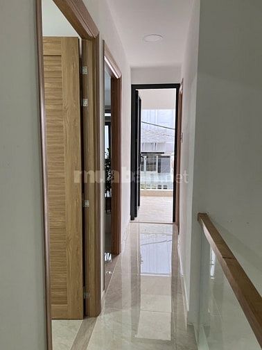 BÁN NHÀ NGANG 7 MÉT ĐƯỜNG HOÀ HƯNG QUẬN 10