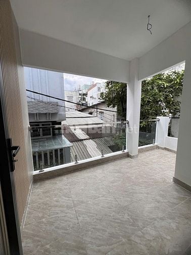 BÁN NHÀ NGANG 7 MÉT ĐƯỜNG HOÀ HƯNG QUẬN 10