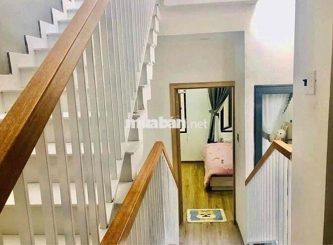 CHO THUÊ NHÀ 3 TẦNG HIỆN ĐẠI 3PN – KIỆT THÁI THỊ BÔI, CHÍNH GIÁN