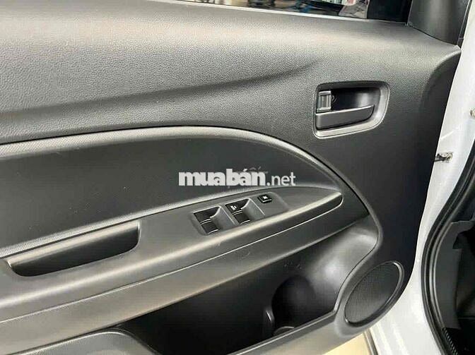 Mitsubishi Attrage MT 2024 Trắng Số sàn 38.000 km