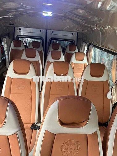 Ford Transit Xe khách 16 chỗ Số sàn Bạc