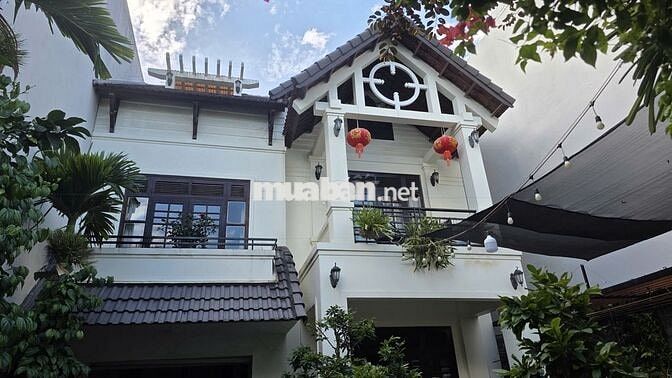 Cho thuê BT Hàn Thuyên full nội thất cao cấp 4PN 3WC. Giá 50tr/tháng