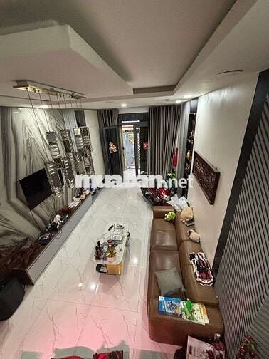 Bán nhà 3 tầng Bùi Minh Trực Quận 8- DT 82m2 - Giá 8.8 tỷ hẻm thông 