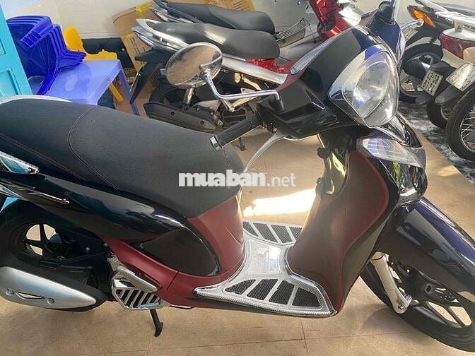 Honda SH Mode Đen, Đỏ Xe tay ga Việt Nam