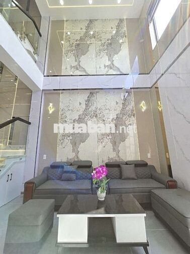 5.5 tỷ - Nhà Tỉnh Lộ 10, 4 Tầng, Hẻm ô tô 8m, Tặng Full Nội thất đẹp
