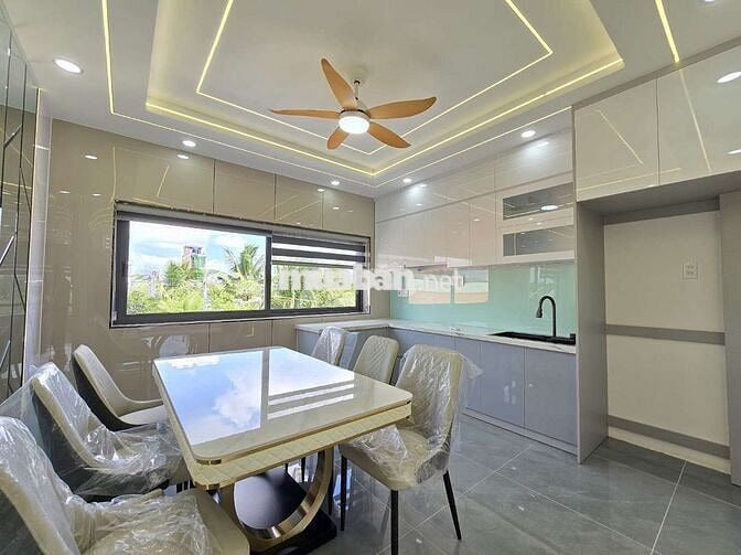 5.5 tỷ - Nhà Tỉnh Lộ 10, 4 Tầng, Hẻm ô tô 8m, Tặng Full Nội thất đẹp