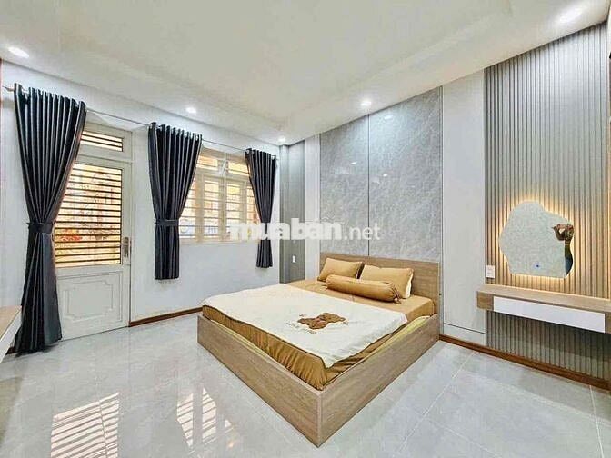 NHÀ MẶT TIỀN ĐƯỜNG SỐ 4 2 TẦNG LẦU 4PN 5WC ĐẦY ĐỦ NT