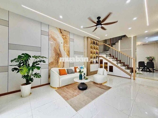 NHÀ MẶT TIỀN ĐƯỜNG SỐ 4 2 TẦNG LẦU 4PN 5WC ĐẦY ĐỦ NT