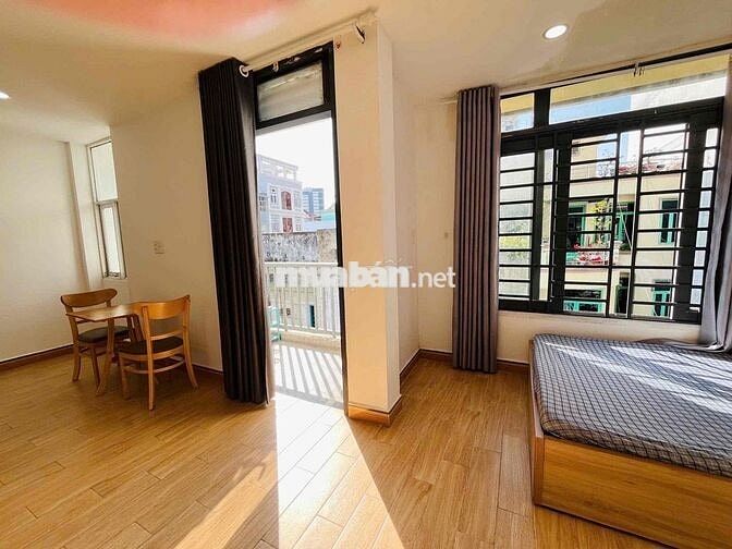 PHÒNG CHO THUÊ RỘNG 30M2_CÓ BAN CÔNG_NGAY CẦU LÊ VĂN SỸ QUẬN 3