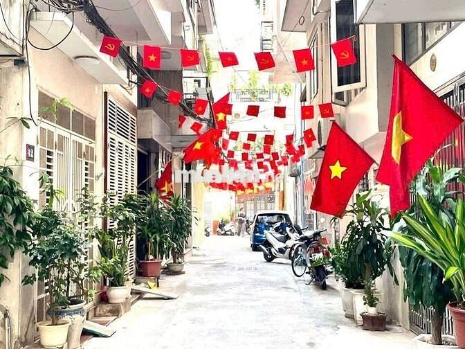HIẾM! NHÀ NGUYÊN CĂN NGỌC THỤY 4 TẦNG - Ô TÔ ĐỖ CỬA- CHỈ 10 TRIỆU/TH