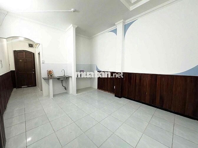 1 PN TÁCH BẾP RỘNG 50M2 GẦN ĐH CÔNG THƯƠNG VÀ ĐẠI HỌC VĂN HIẾN