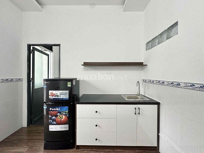 1 PHÒNG NGỦ BANCONG 35m2 - NGAY CẠNH VÒNG XOAY LÝ THÁI TỔ, QUẬN 3