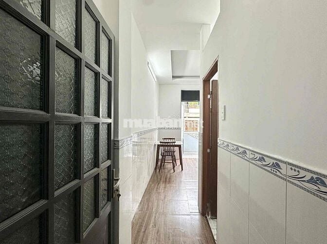 1 PHÒNG NGỦ BANCONG 35m2 - NGAY CẠNH VÒNG XOAY LÝ THÁI TỔ, QUẬN 3