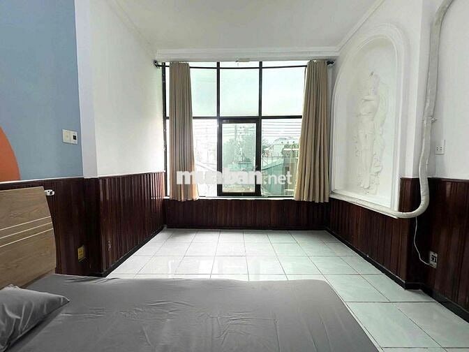 1 PN TÁCH BẾP RỘNG 50M2 GẦN ĐH CÔNG THƯƠNG VÀ ĐẠI HỌC VĂN HIẾN