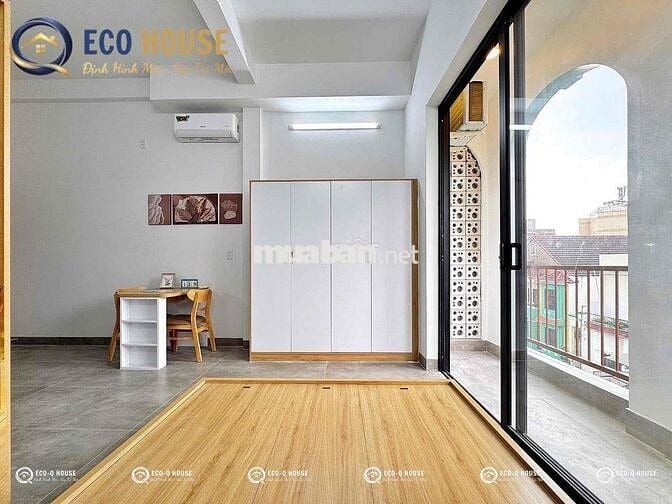 STUDIO BAN CÔNG/ CỬA SỔ GẦN VÒNG XOAY LĂNG CHA CẢ - HOÀNG VĂN THỤ