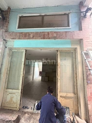 Cần bán nhà gấp liên hệ chị thủy 0813883825 