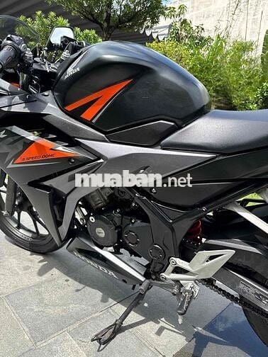 Honda CBR150 2019 Đen nguyên rin chuẩn lướt 9k km