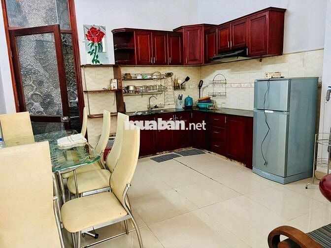 Cho thuê nhà đẹp full nội thất giá rẻ hẻm phường Tân thới hiệp Q12