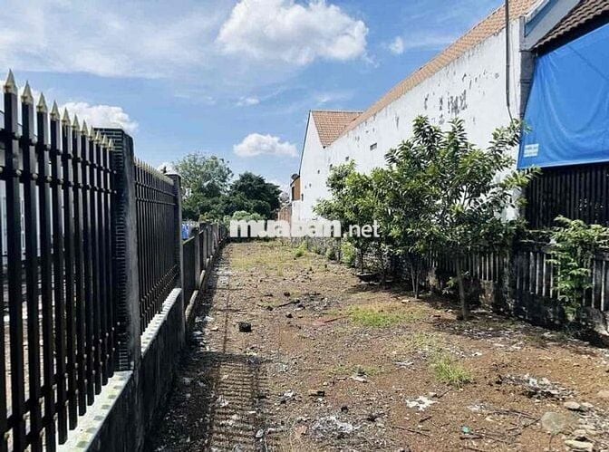 Cần Trả lãi ngân hàng trong tuần nên bán gấp lô đất đường số 12