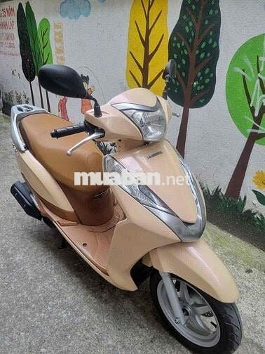 Honda Lead 125 2017 Vàng kem