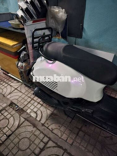 Piaggio Vespa GTS 125 2015 Trắng