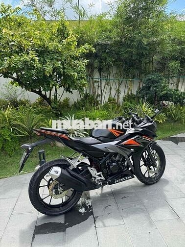 Honda CBR150 2019 Đen nguyên rin chuẩn lướt 9k km