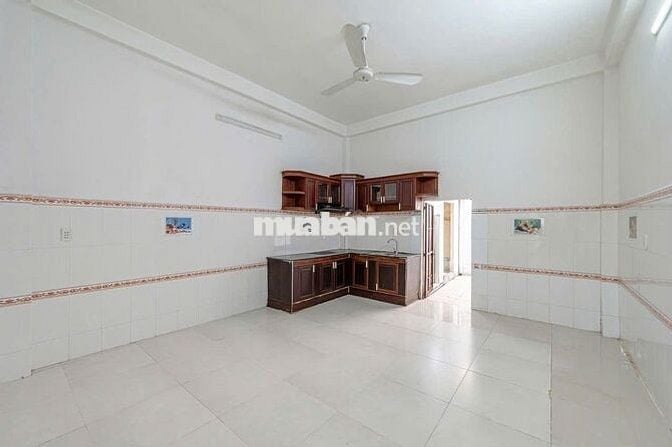 NHÀ 5PN ĐƯỜNG SỐ 8 LINH XUÂN - SÂN OTO - GIÁ CHỈ 11TR - SIÊU RẺ