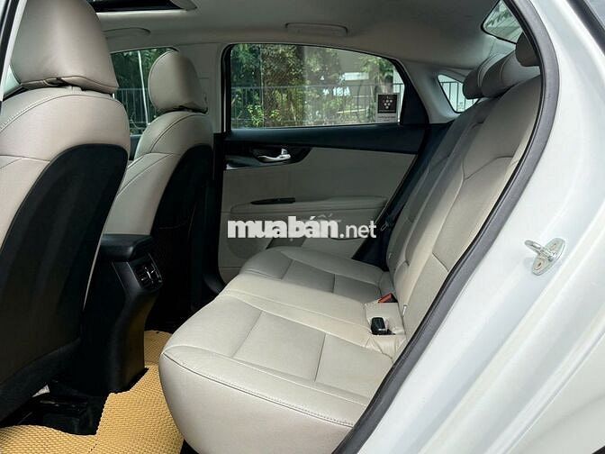 KIA Cerato 2019 1.6 AT Luxury Trắng