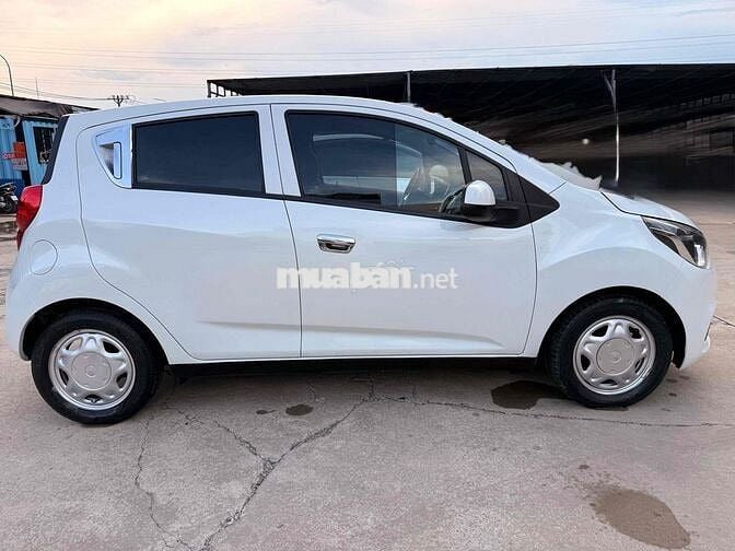 Chevrolet Spark 1.2LS 2018 Số sàn Trắng 78.000 km
