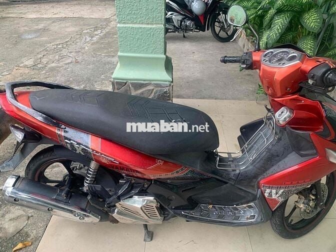 Yamaha Novo LX 2025 màu Đỏ