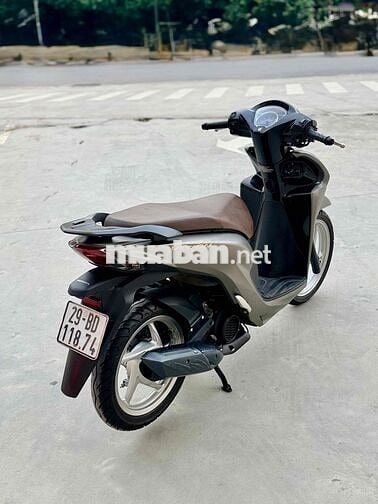 Honda Vision Cổ Điển 2025 Xám Tự động