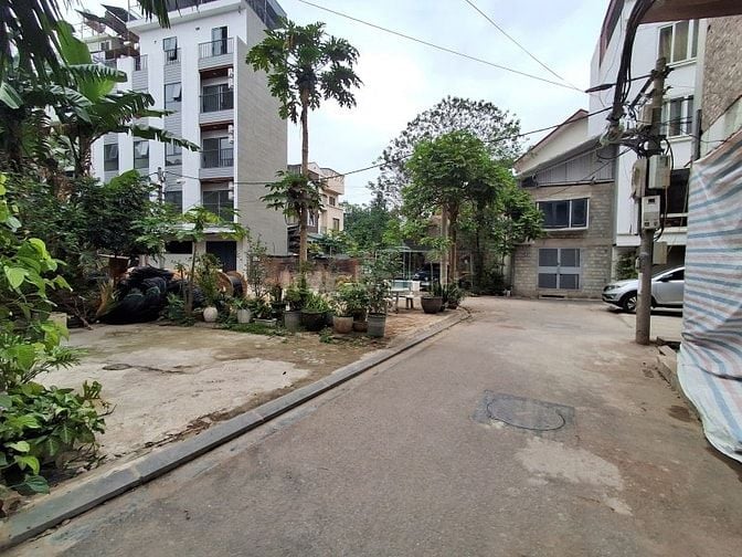 Ngọc Thuỵ Long Biên – Ô TÔ – 52 m2 – Đất – Mặt Tiền 4.1 M – Giá 11.2 T