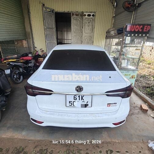 MG MG5 Số sàn 17000 km Trắng