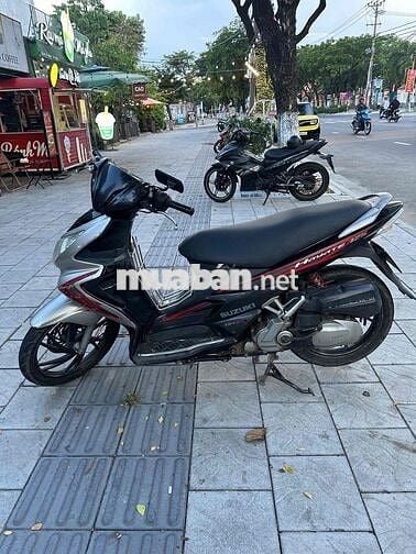 Suzuki Hayate Bạc, Đen