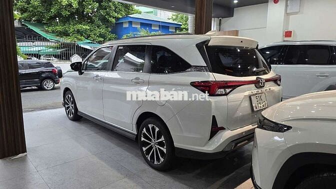 Toyota Veloz Cross Top 2022 1.5CVT,màu trắng,2v1km