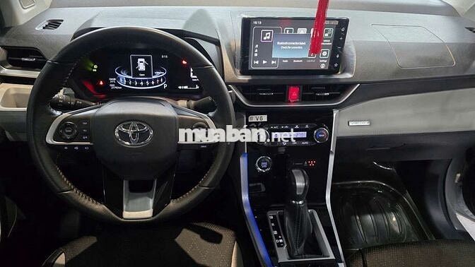 Toyota Veloz Cross Top 2022 1.5CVT,màu trắng,2v1km