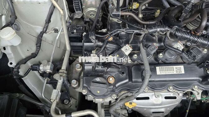 Toyota Veloz Cross Top 2022 1.5CVT,màu trắng,2v1km