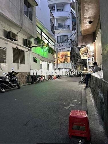 Mặt tiền kinh doanh hẻm 330/ Phan Đình Phùng