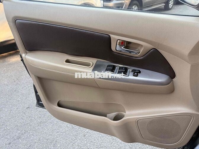 Toyota Fortuner D4D Dầu Xám