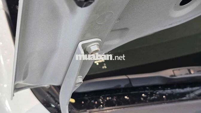 Toyota Veloz Cross Top 2022 1.5CVT,màu trắng,2v1km