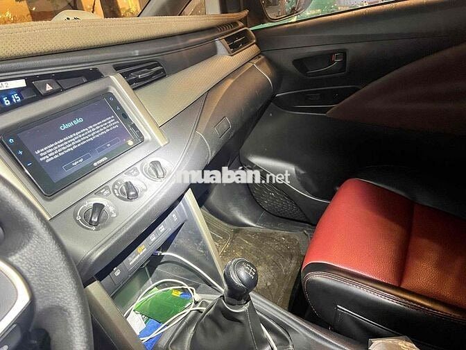 Toyota Innova E 2022 Số sàn 7 chỗ Xăng