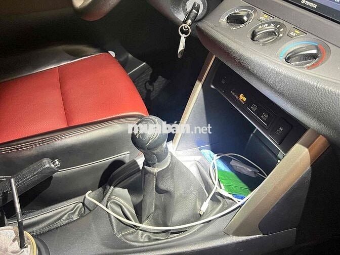 Toyota Innova E 2022 Số sàn 7 chỗ Xăng