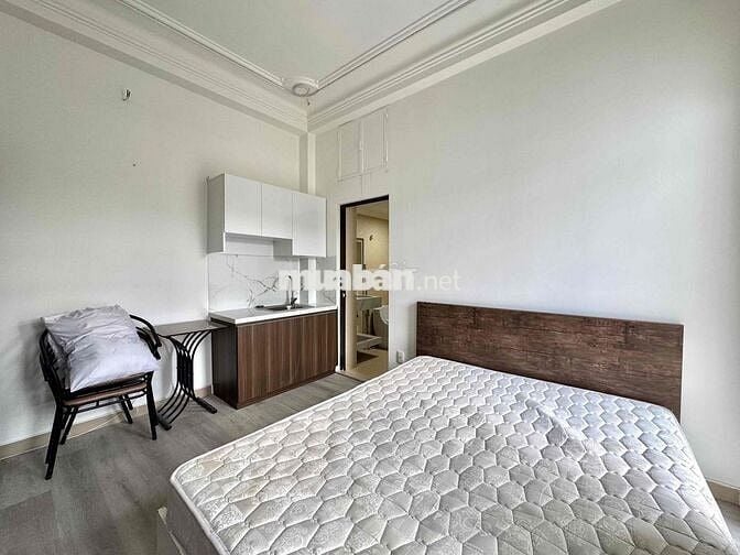 PHÒNG BAN CÔNG CỬA SỔ GIÁ HSSV NGAY ĐIỆN BIÊN PHỦ QUẬN 3