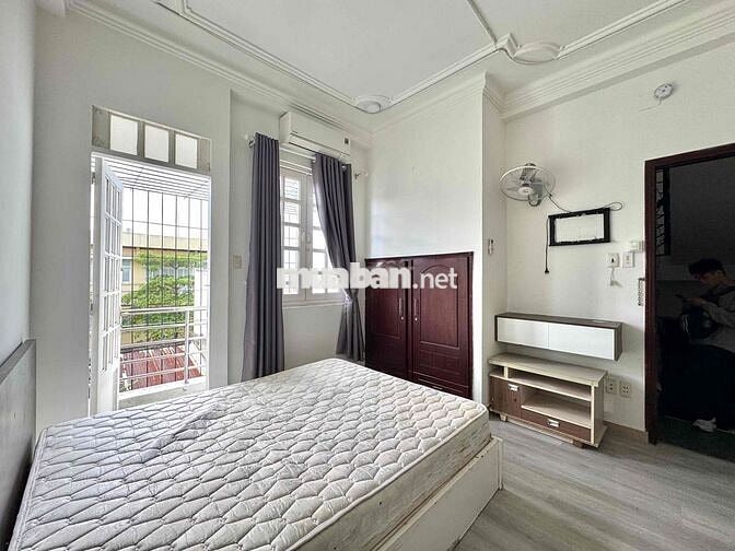 PHÒNG BAN CÔNG CỬA SỔ GIÁ HSSV NGAY ĐIỆN BIÊN PHỦ QUẬN 3