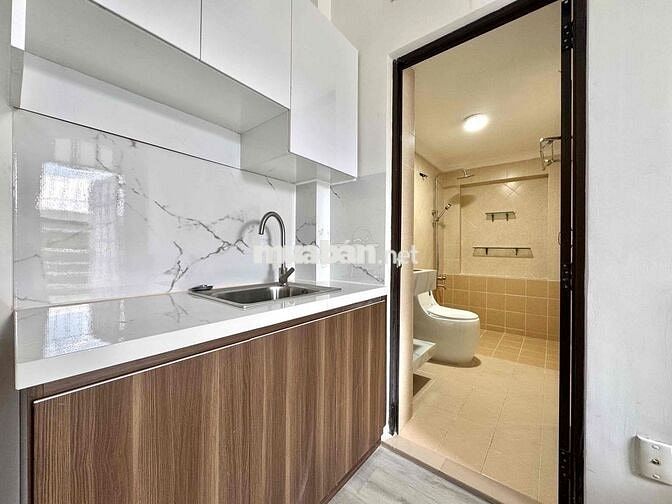 PHÒNG BAN CÔNG CỬA SỔ GIÁ HSSV NGAY ĐIỆN BIÊN PHỦ QUẬN 3