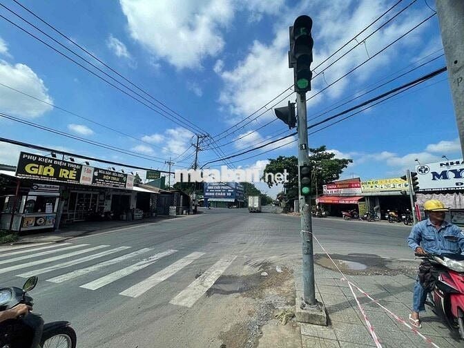 cho thuê nhà nguyên căn mặt đường hồ Văn Tắng,Củ Chi