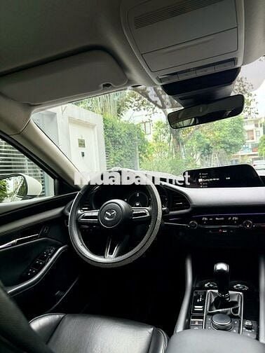 Mazda 3 All New Luxury Full Option màu trắng 2022