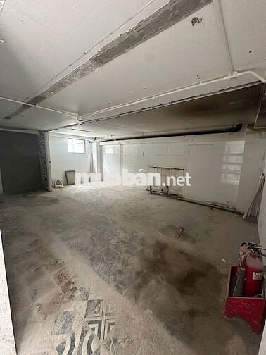 CHO THUÊ TÒA NHÀ MẶT TIỀN  - SỬ DỤNG 250M2 TRUNG TÂM QUẬN 1